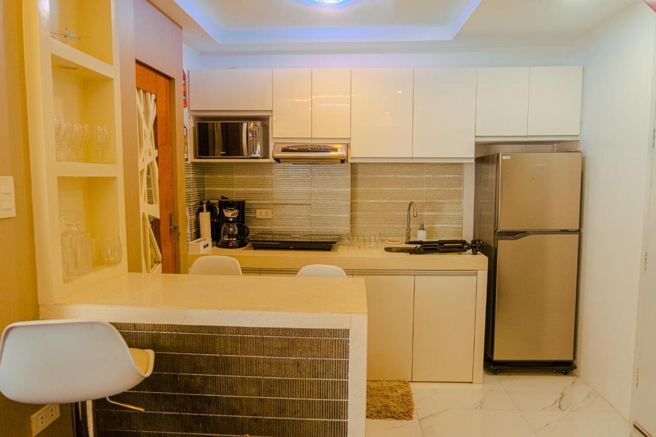 Yong'S Place At Isabelle De Valenzuela Manila Luaran gambar