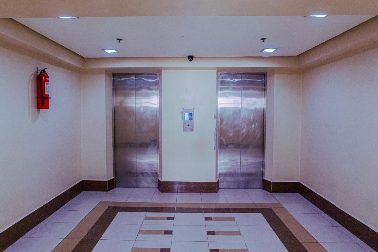 Yong'S Place At Isabelle De Valenzuela Manila Luaran gambar
